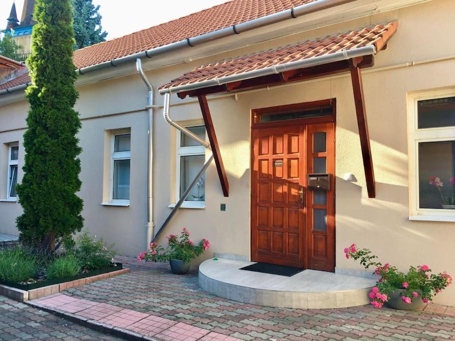 Andrea Apartman Miskolc Belvarosaban Buitenkant foto